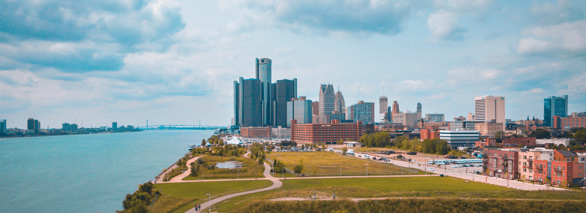Cheap Flights to Detroit (DTW)
