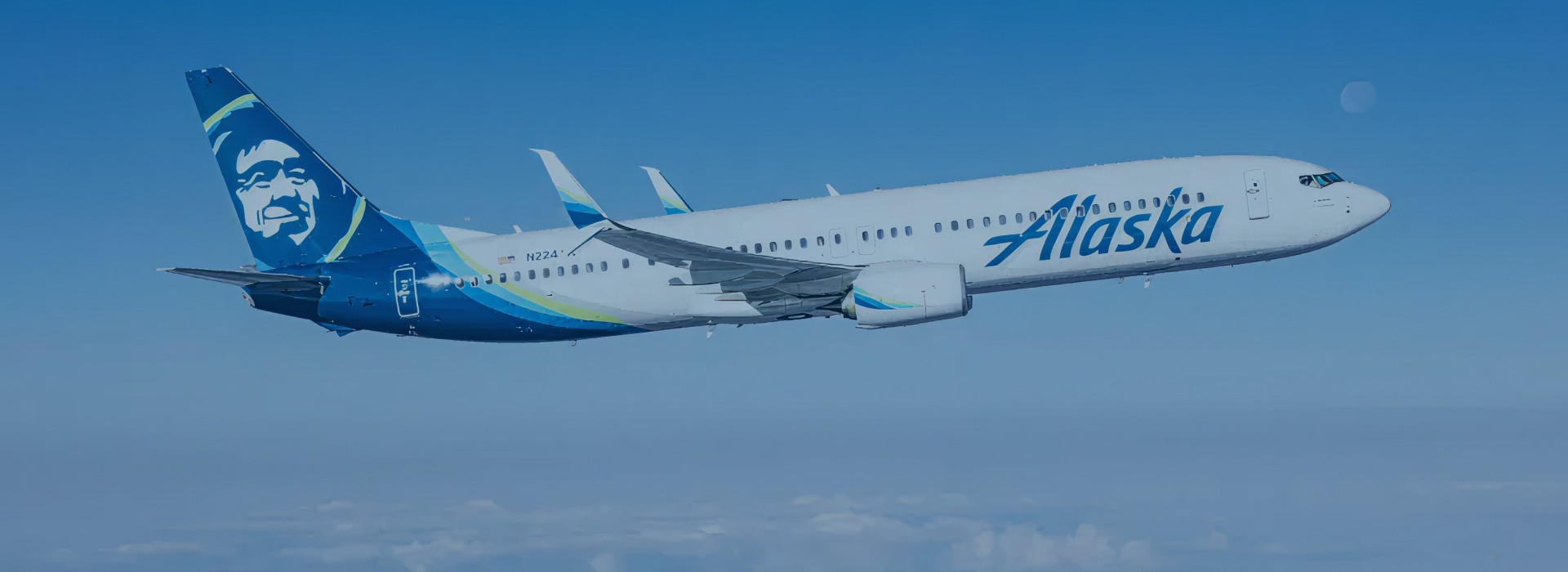 Alaska Airlines flight deals for domestic and international routes